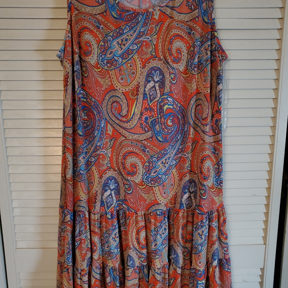 Sleeveless dress